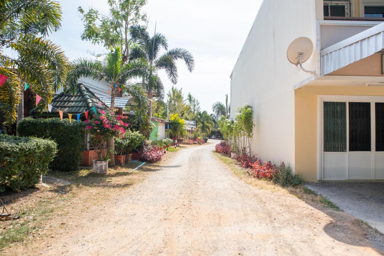 ホテル Oyo 627 サイ タイ ガーデン ホーム トラベル Ao Nang エクステリア 写真